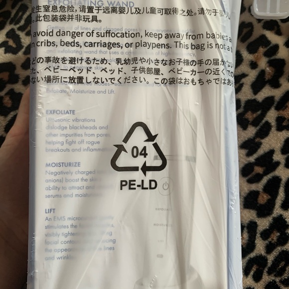 Vanity Planet Essia Wand NWT - Picture 3 of 5